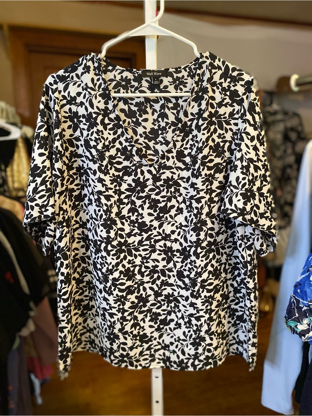 Well Worn Black and White Floral V-Neck Blouse